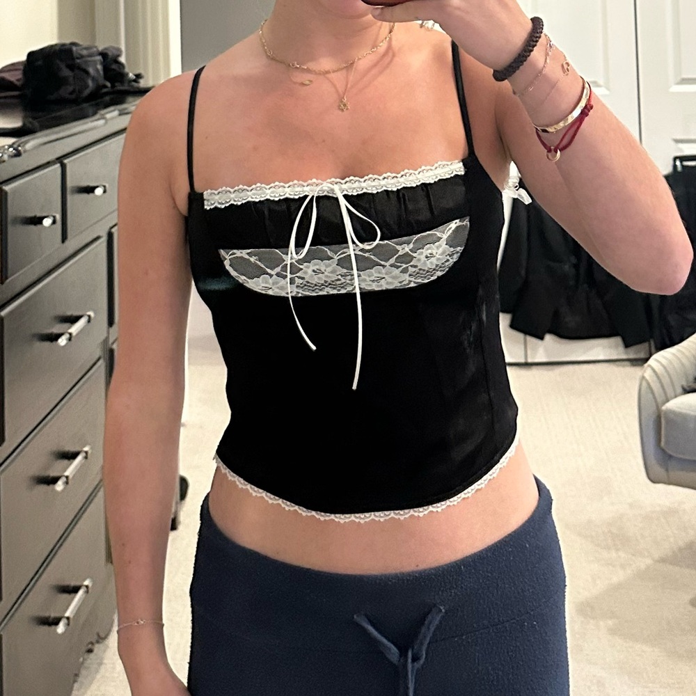 Hespherus Satin Lace top